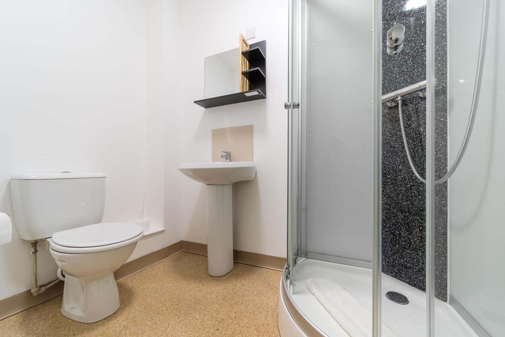 Alexandra House By Centre Apartment