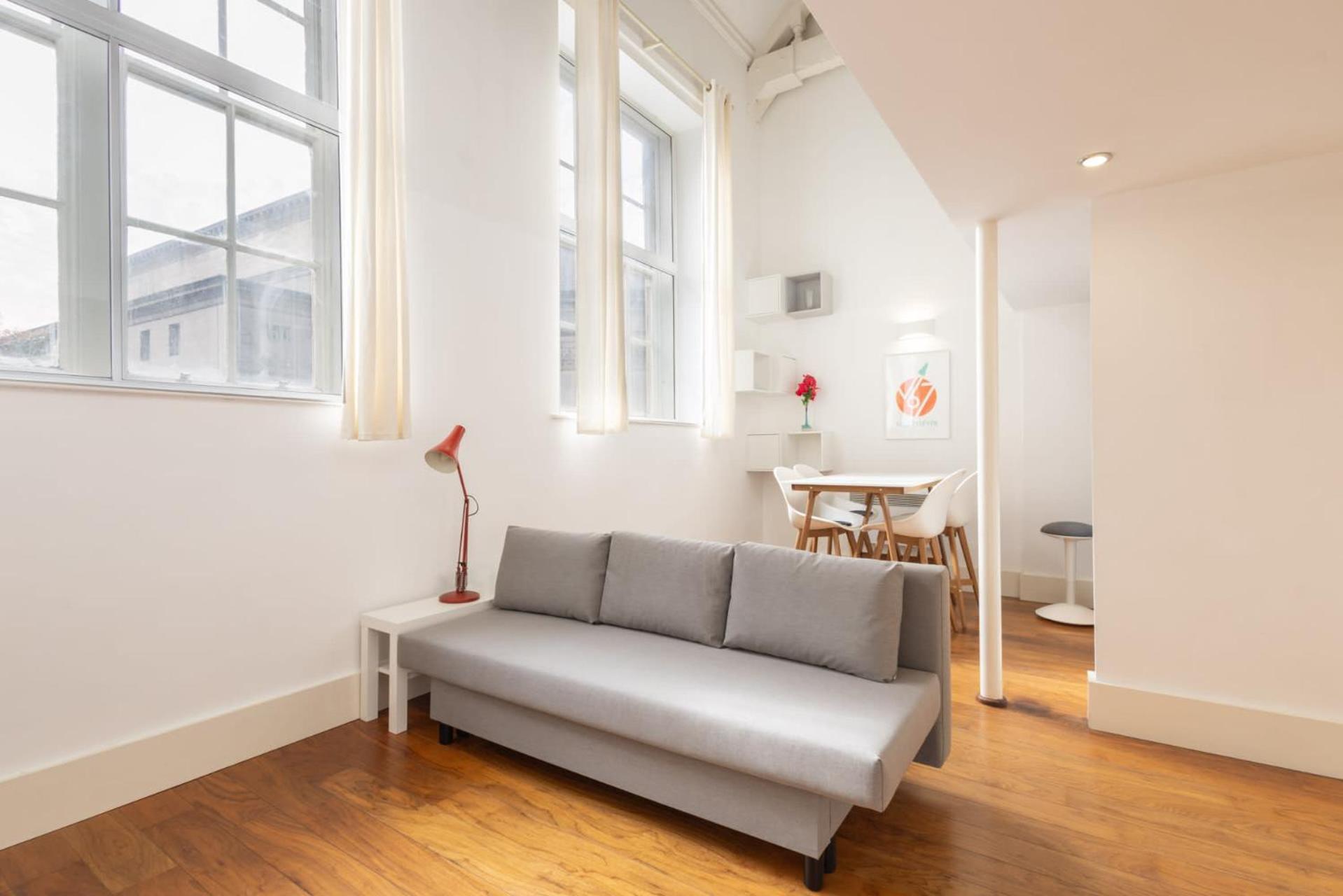 Host & - Hall View Apartment *