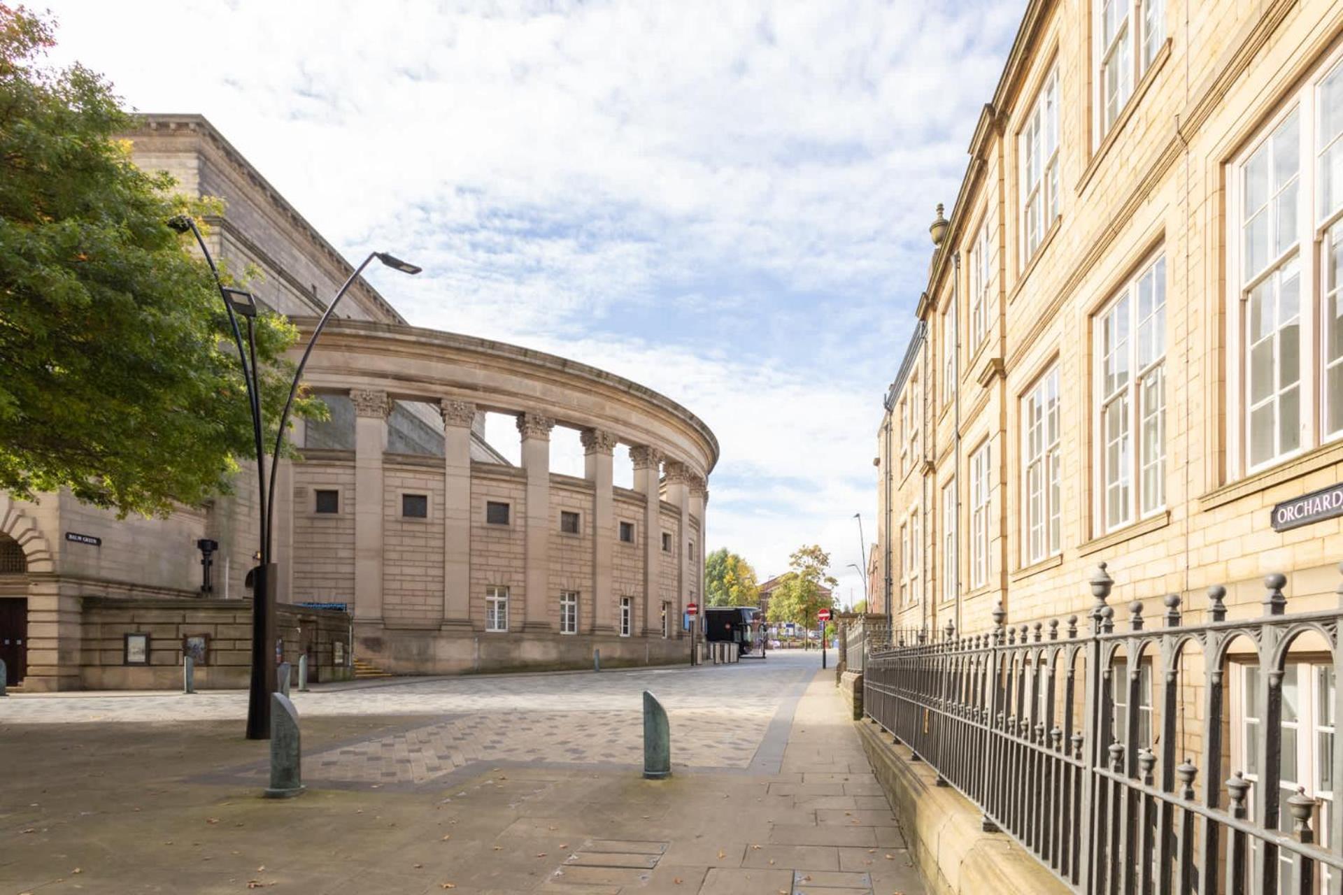 Host & - Hall View * Sheffield