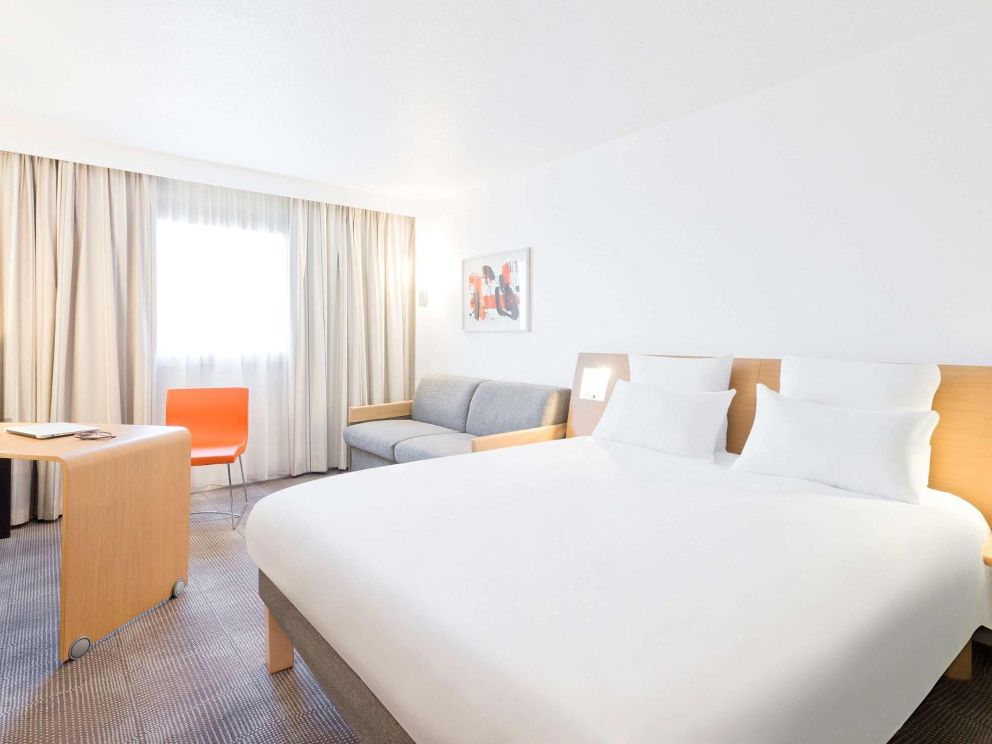 Novotel Centre Hotel