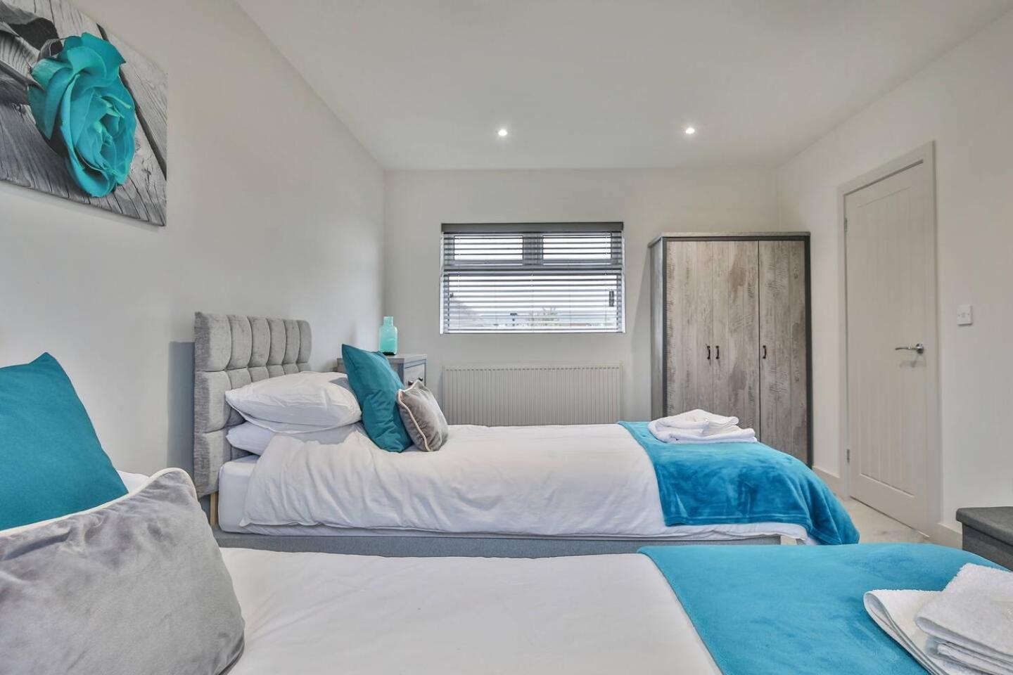 Magnificent, Renovated Whole House With Garden Holiday home