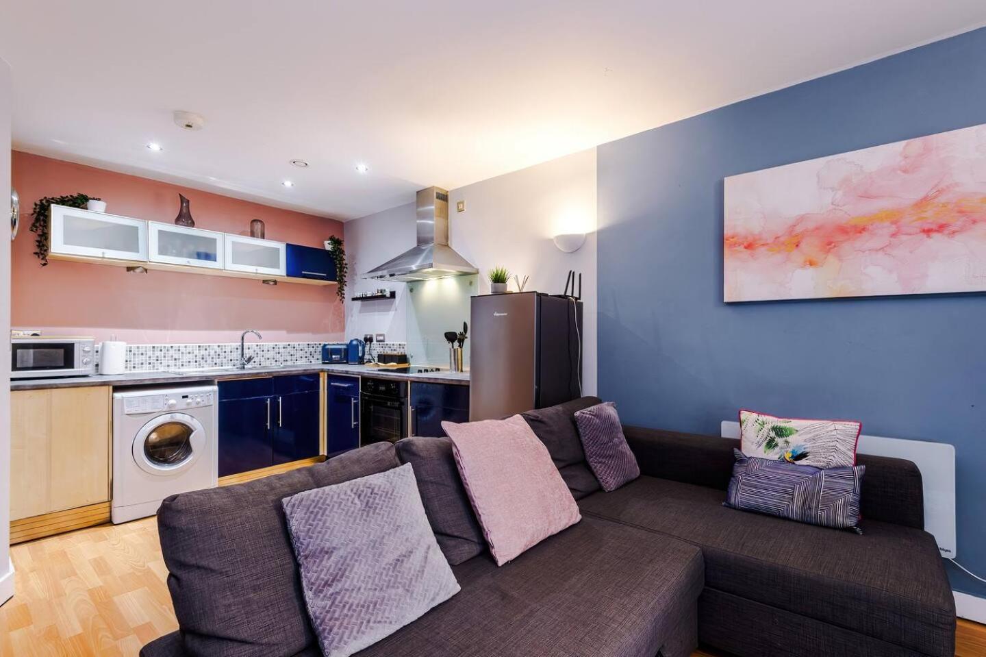 Cosy Flat, Ultimate Comfort & Sleep! Sheffield