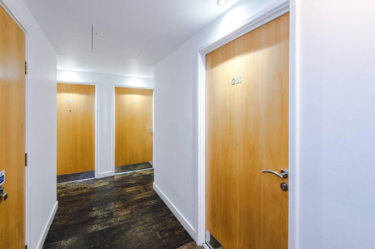 Cosy Flat, Ultimate Comfort & Sleep! Holiday home *