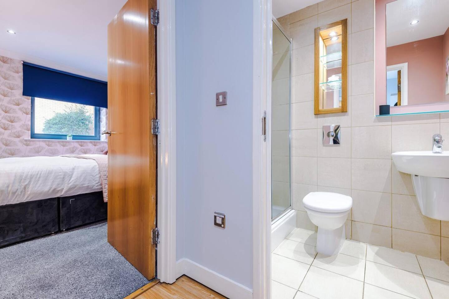 Cosy Flat, Ultimate Comfort & Sleep! Holiday home Sheffield