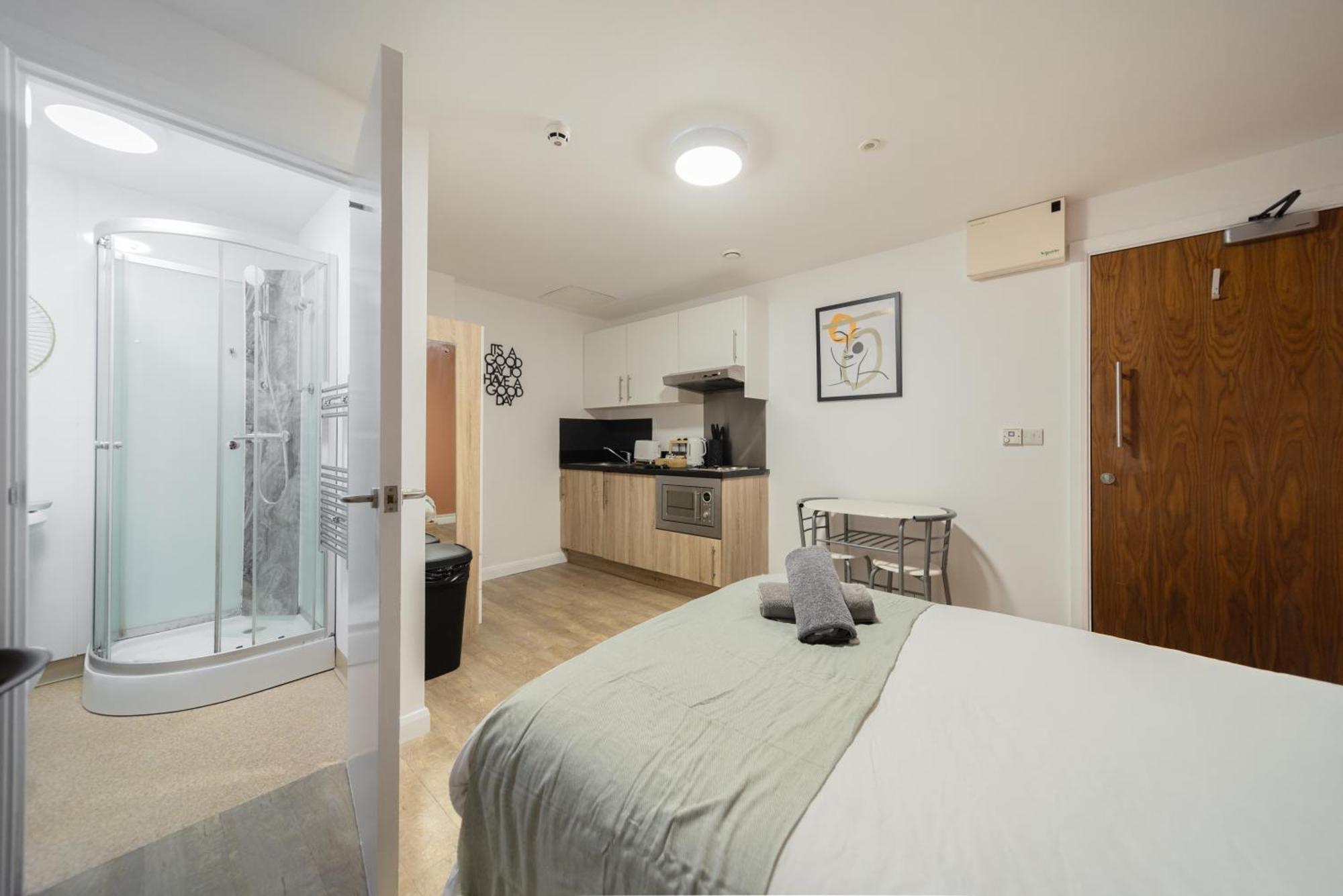 Alexandra House By Centre * Sheffield
