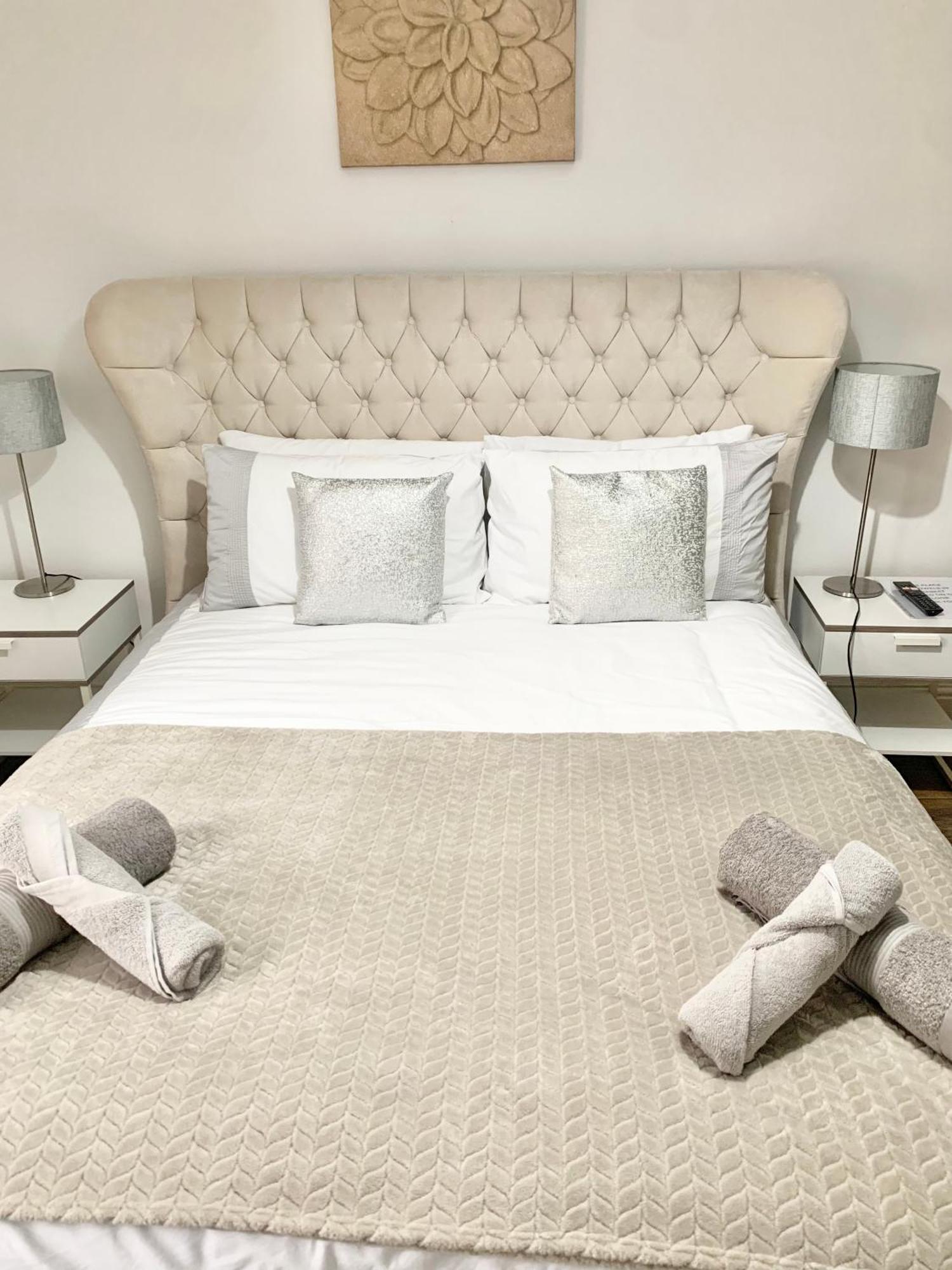 Urba Luxury 4bed Holiday home Sheffield