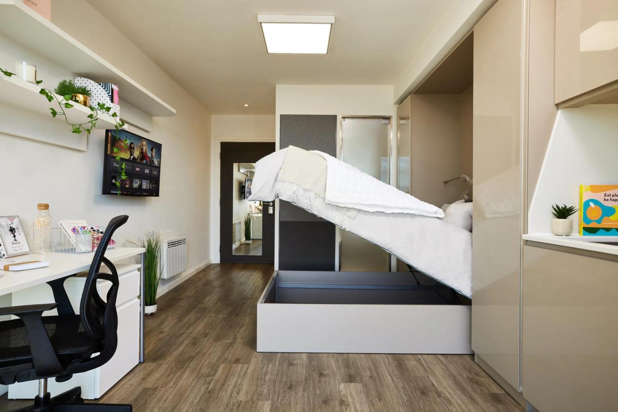 Student-only Premium Telephone House * Sheffield