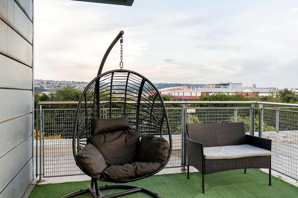 Pent House Roof Balcony Mananged By Luxenites Centre *