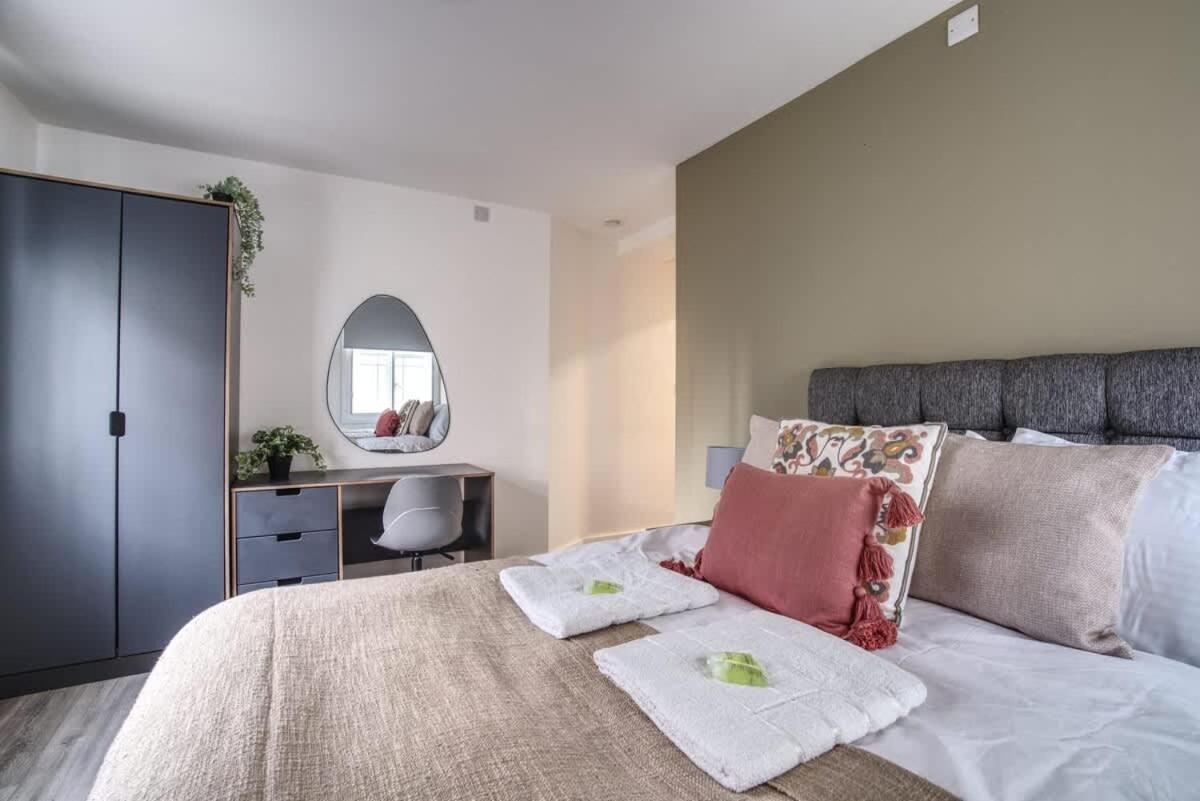 2br Centre Apt, Self Check In, Wifi, By Derbnb * Sheffield