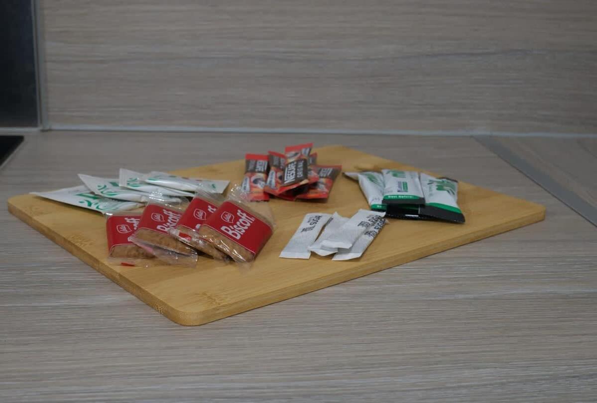 2br Centre Apt, Self Check In, Wifi, By Derbnb Apartment *
