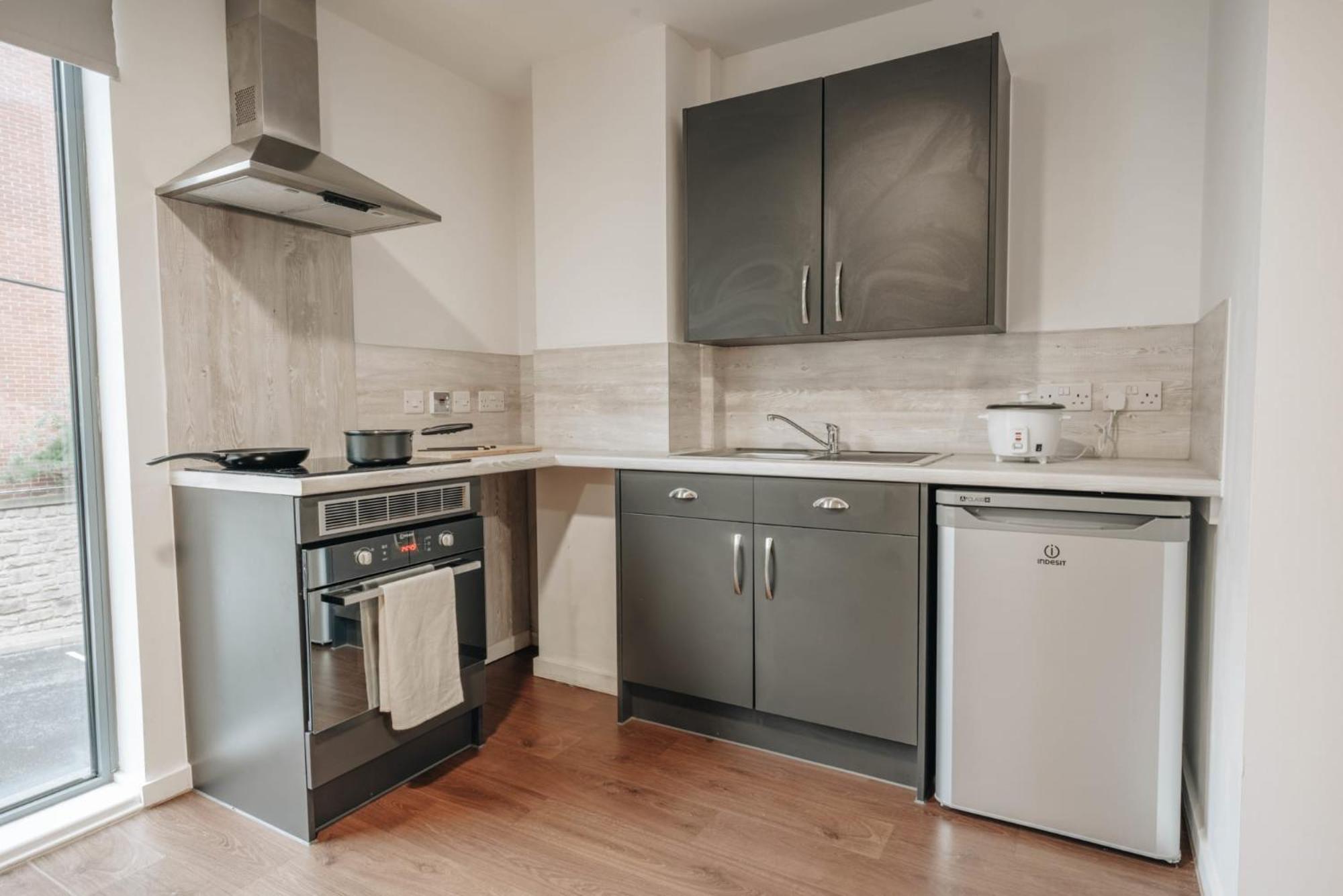 Comfy Private Bedrooms, Studios And Apartments At Bailey Fields In Sheffield *
