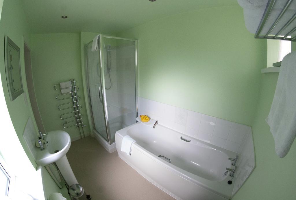 Guest house Barnfield House 4*
