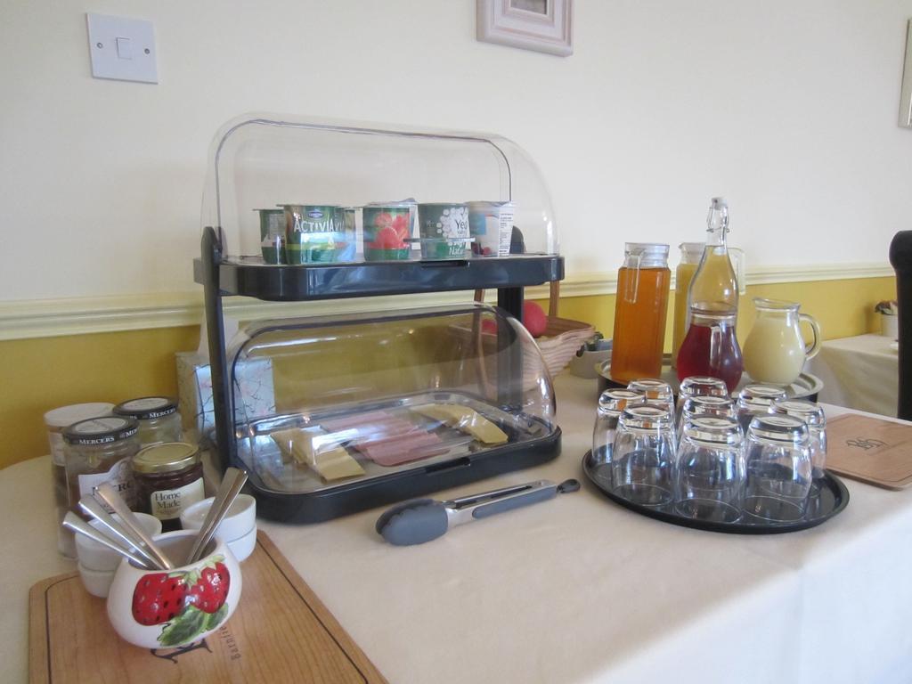 Barnfield House Guest house Sheffield