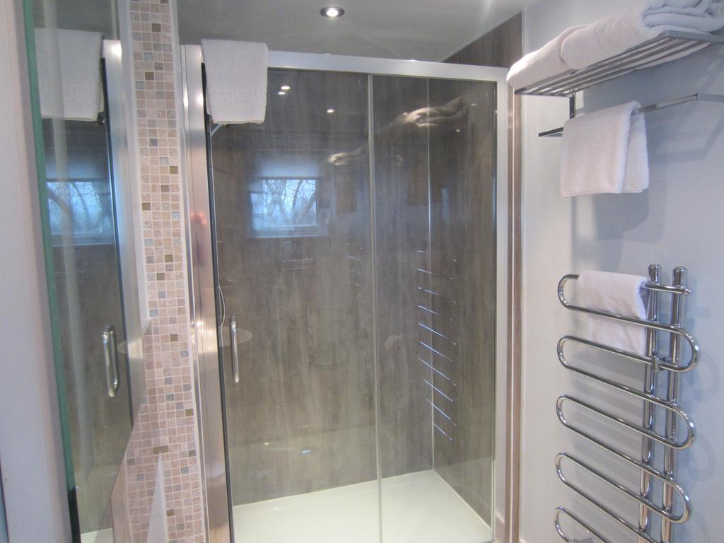 Barnfield House Guest house 4*