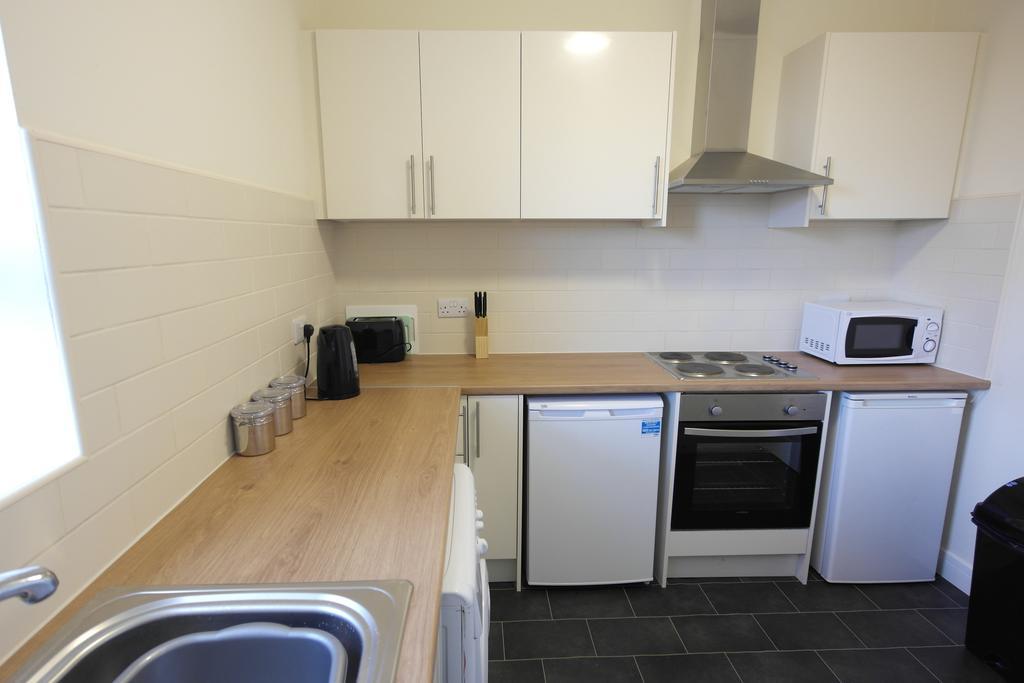 55a Derbyshire Lane *