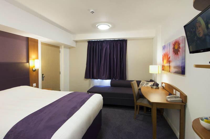 Premier Centre 3*
