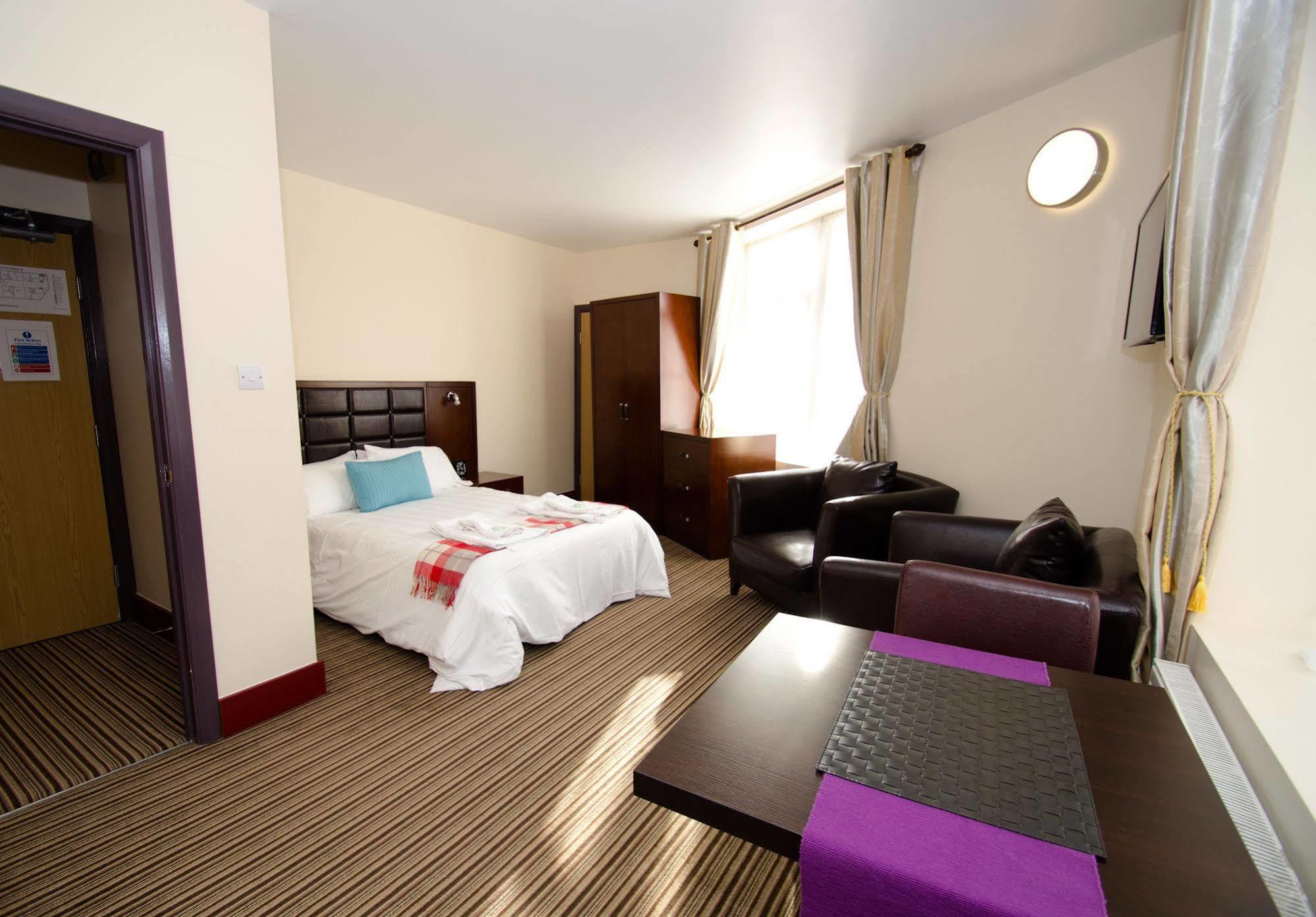William's Hillsborough Hotel
