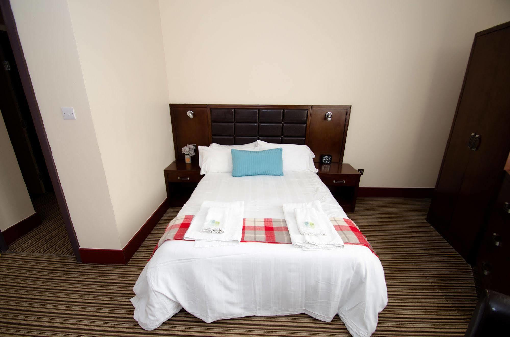 Hotel William's Hillsborough 3*