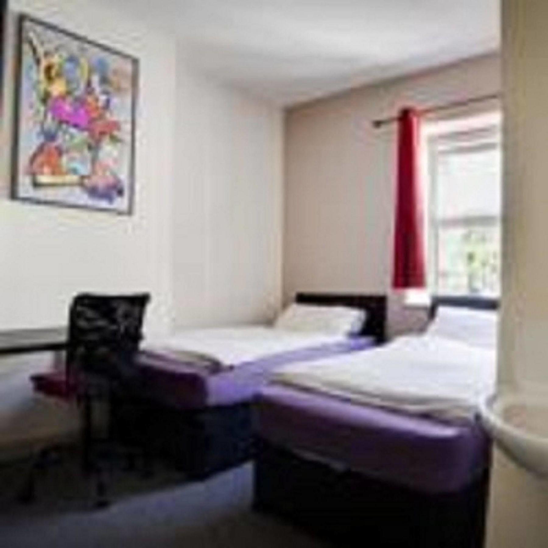 Russell Scott Backpackers - * Sheffield