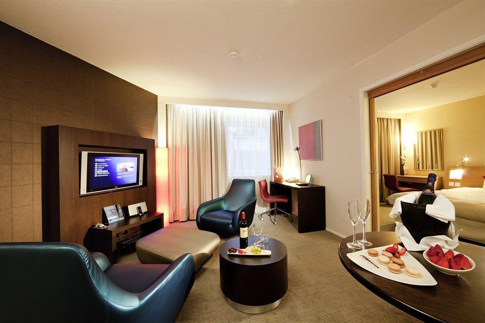Novotel Centre Hotel