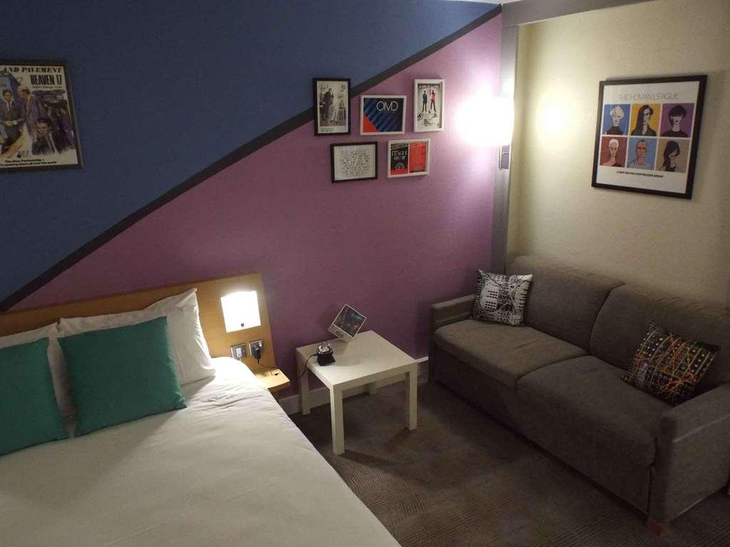 Novotel Centre Hotel 4*