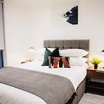 The City Chic Boutique Apartment