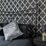 Refurbished Plush Property Great Transport Links