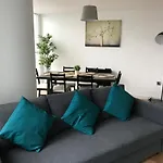Teal 12 - Sleeps Up To 6, Awesome Panoramic City Views, Quiet 12Th Floor 2 Bedroom City Centre Apartment, Perfect For Work Or Leisure!