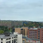 Teal 12 - Sleeps Up To 6, Awesome Panoramic City Views, Quiet 12Th Floor 2 Bedroom City Centre Apartment, Perfect For Work Or Leisure!