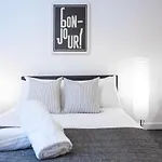 Bells Court Studios - Sheffield City Centre