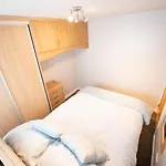 Longley Farm View -Spacious 3 Bed Property
