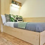 Vibrant Rooms For Students Only, Sheffield - Sk