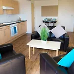 Vibrant Rooms For Students Only, Sheffield - Sk