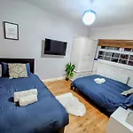 Homebird Property - Carter Knowle House