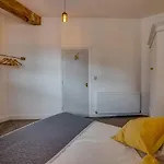 Lovely Central 1 Bed Apartment Sleeps 4