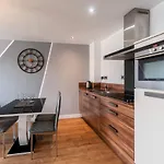 Lovely 2Br Apt In Sheffield City Centre