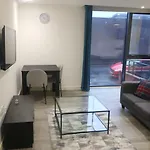Lovely Studio Apartment In Sheffield