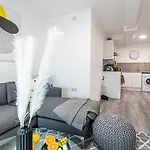 Phoenix Court By Resify