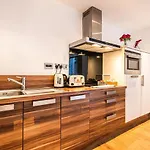 Free Parking, Iquarter Luxe 2 Bed Apartment Sheffield - Available & Book Today