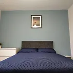 4 Bed Entire House - Heart Of The City - Near Sufc