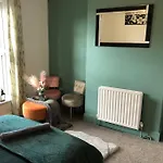 Golden Woodhouse 2 Bedroomed