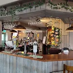 The Norfolk Arms