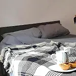 Snuggle Flat In Sheffield