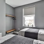 Luxury Spacious Pad With Games Room