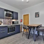 Luxury Spacious Pad With Games Room