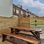 Luxury Spacious Pad With Games Room