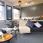 Elite Living - City Centre Accommodates Up To 5