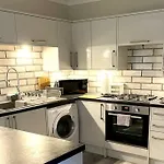 Countryside Apartment Nr. Dore Train Station
