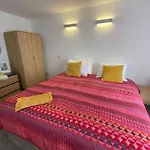 Contemporary City Centre 3 Bedroom Apartment