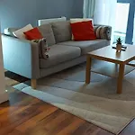 City Apartment In Great Location With A Balcony & Parking Possible - West One